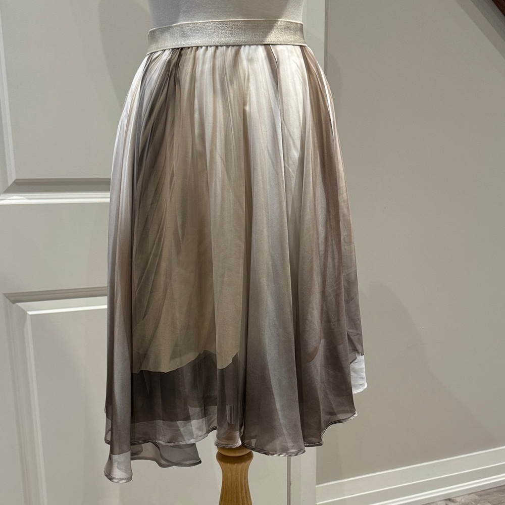🔥SOLD🔥Promod Silver and Gray A-Line Skirt, size M